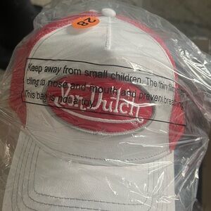Von Dutch White and Red Trucker Hat NWT